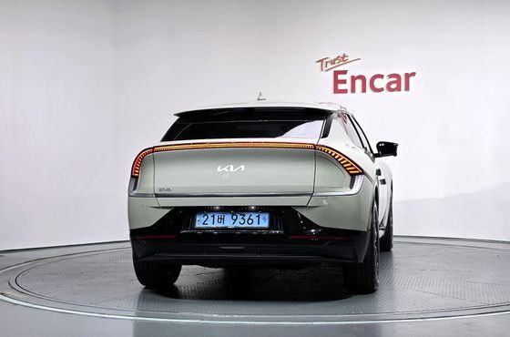 Kia EV6 Standard Earth — пробег 37 646 км — фото 4 из 5