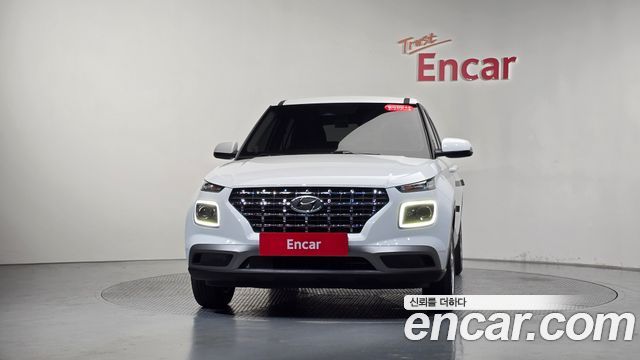 Hyundai Venue 1,6 Premium — пробег 14 939 км — фото 3 из 5