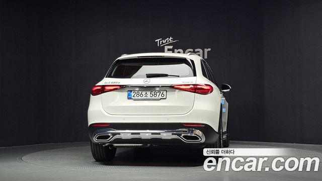 Mercedes-Benz GLC-Class GLC220 d 4MATIC — пробег 2 761 км — фото 4 из 5
