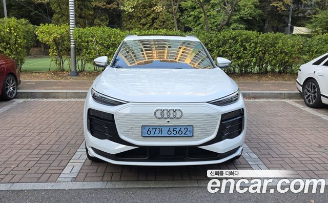 Audi Q6 e-tron Performance — пробег 13 155 км — фото 1 из 5
