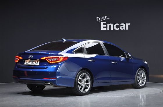 Hyundai Sonata 2.0 Premium — пробег 100 736 км — фото 2 из 5
