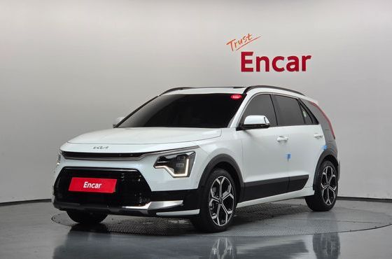 Kia Niro Signature — пробег 12 292 км — фото 1 из 5