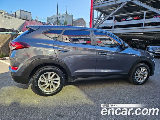 Hyundai Tucson Diesel 1.7 2WD Smart — пробег 143 000 км — фото 2 из 5