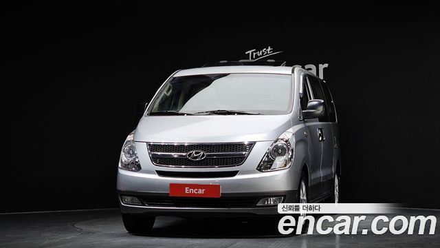 Hyundai Starex 11-Seater Wagon HVX Premium — пробег 67 754 км — фото 3 из 5