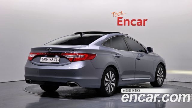 Hyundai Grandeur Premium — пробег 134 914 км — фото 2 из 5