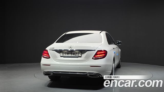 Mercedes-Benz E-Class из Кореи Encar