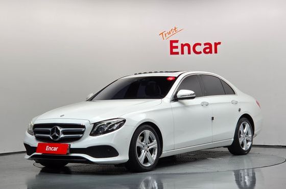 Mercedes-Benz E-Class E220d Avantgarde — пробег 156 224 км — фото 1 из 5