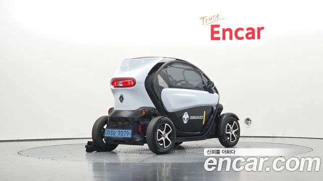 Renault (Samsung) Twizy Intens(2-seater) — пробег 7 514 км — фото 2 из 5