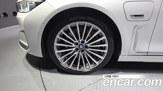 BMW 7-Series из Кореи Encar