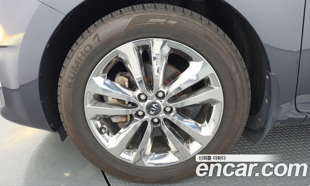 Kia Carnival 9-seater Prestige — пробег 57 308 км — фото 5 из 5