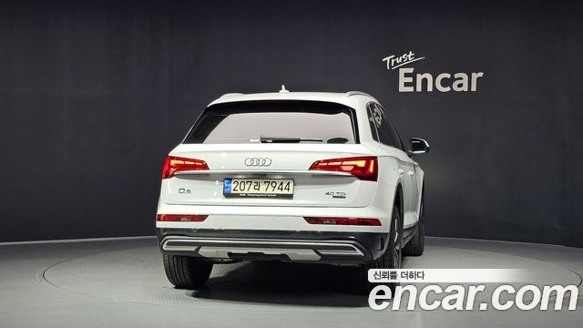 Audi Q5 40 TDI Quattro — пробег 40 494 км — фото 4 из 5