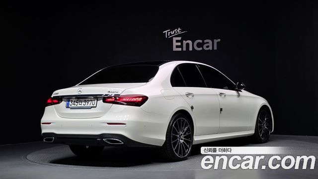 Mercedes-Benz E-Class E350 4MATIC AMG Line — пробег 61 548 км — фото 2 из 5