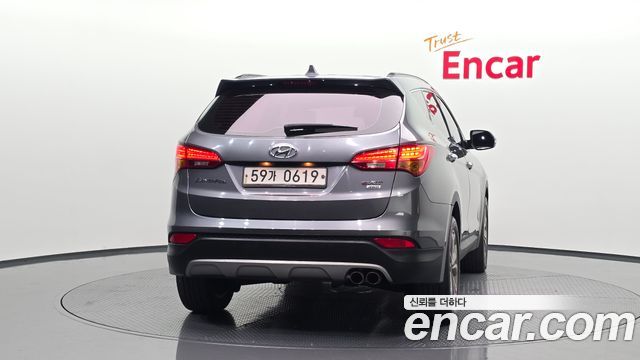 Hyundai Santafe Diesel(e-VGT) 2.0 4WD Exclusive — пробег 228 746 км — фото 4 из 5