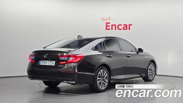 Honda Accord 2.0 Hybrid Touring — пробег 74 306 км — фото 2 из 5