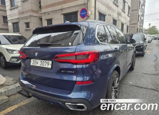 BMW X5 xDrive 30d M Sport — пробег 92 037 км — фото 2 из 5