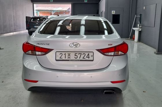 Hyundai AVANTE 1.6 GDi Modern Standard — пробег 74 301 км — фото 2 из 5