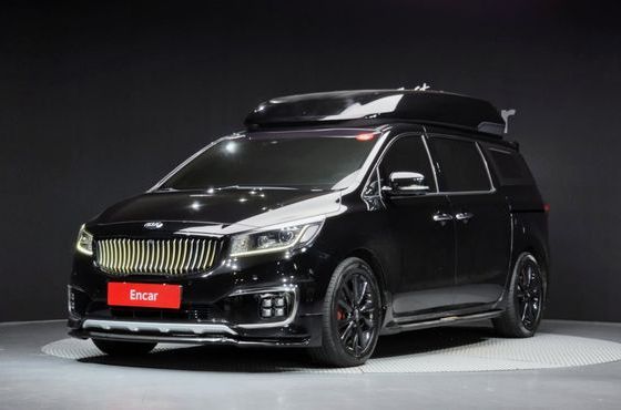 Kia Carnival 9-seater Hi-Limousine Noblesse — пробег 103 518 км — фото 1 из 5
