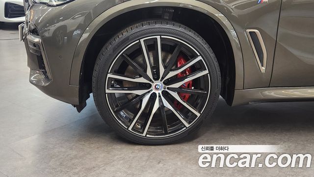 BMW X5 M50i — пробег 49 042 км — фото 5 из 5
