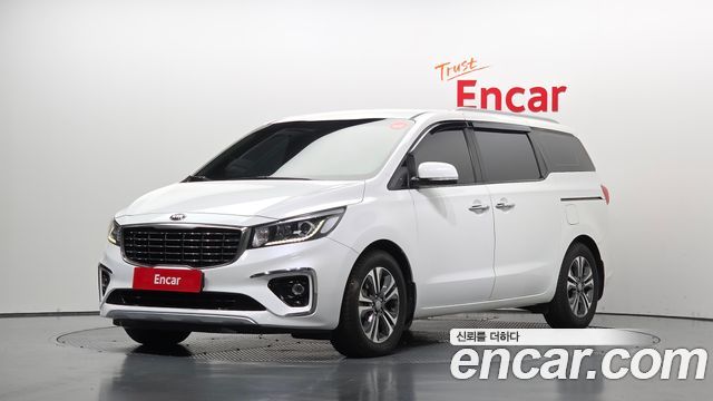 Kia Carnival 9-Seater Luxury — пробег 272 973 км — фото 1 из 5