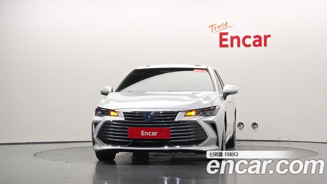 Toyota Avalon 2.5 Hybrid — пробег 75 940 км — фото 3 из 5