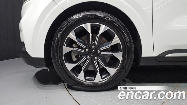 Kia Carnival Gasoline 9-Seater Noblesse — пробег 40 065 км — фото 5 из 5