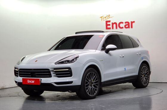 Porsche Cayenne 3.0 E-Hybrid — пробег 93 116 км — фото 1 из 5