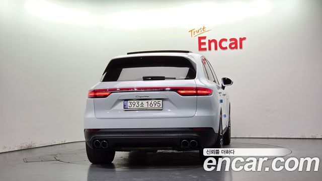 Porsche Cayenne 3.0 E-Hybrid — пробег 93 116 км — фото 4 из 5