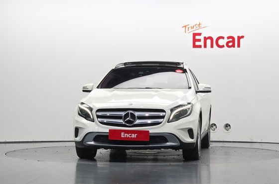 Mercedes-Benz GLA-Class GLA200 d 4MATIC — пробег 256 697 км — фото 3 из 5