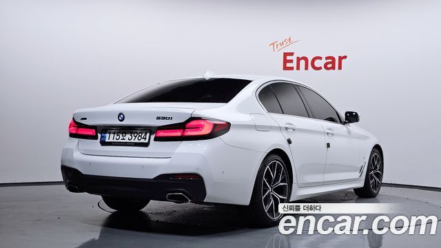 BMW 5-Series 530i xDrive M Sport Package — пробег 55 454 км — фото 2 из 5