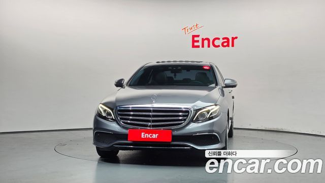 Mercedes-Benz E-Class E300 4MATIC Exclusive — пробег 139 805 км — фото 3 из 5