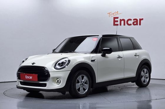 Mini Cooper 5Door Standard 3rd — пробег 38 930 км — фото 1 из 5