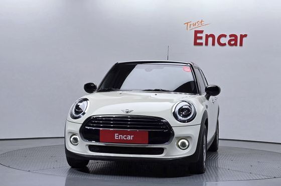 Mini Cooper 5Door Standard 3rd — пробег 38 930 км — фото 3 из 5
