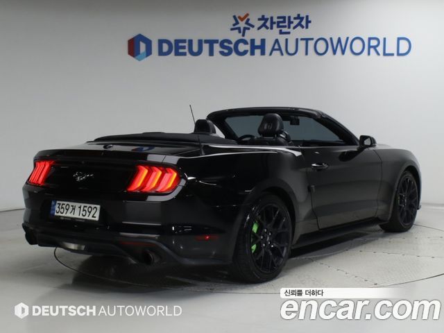 Ford Mustang Convertible — пробег 103 421 км — фото 2 из 5