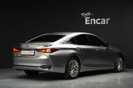 Lexus ES Executive — пробег 90 453 км — фото 2 из 5