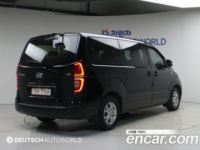 Hyundai Starex 12-Seater Wagon CVX Deluxe — пробег 230 000 км — фото 2 из 5