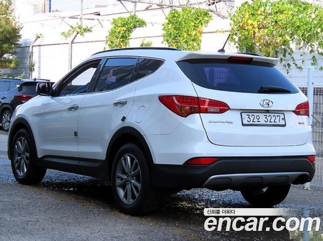 Hyundai Santafe Diesel(e-VGT) 2.2 2WD Smart — пробег 192 471 км — фото 3 из 5