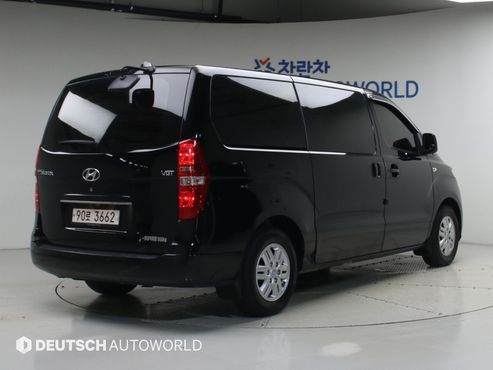 Hyundai Starex Van 3-Seater Smart — пробег 280 000 км — фото 2 из 5