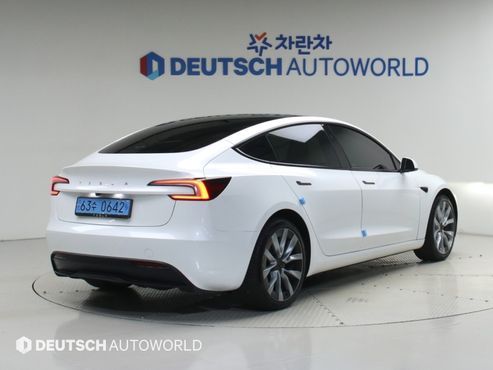 Tesla Model 3 RWD — пробег 41 571 км — фото 3 из 5