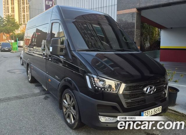 Hyundai Solati 15-seater Luxury — пробег 66 700 км — фото 2 из 5