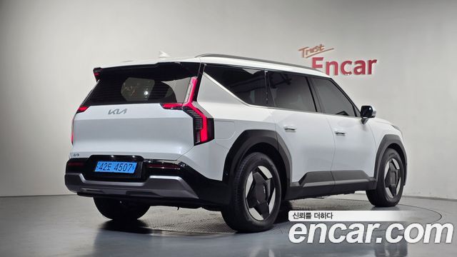 Kia EV9 Long Range 4WD Earth — пробег 52 846 км — фото 2 из 5