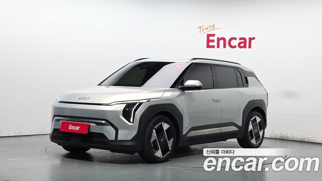 Kia EV3 Long Range 2WD Earth — пробег 41 031 км — фото 1 из 5
