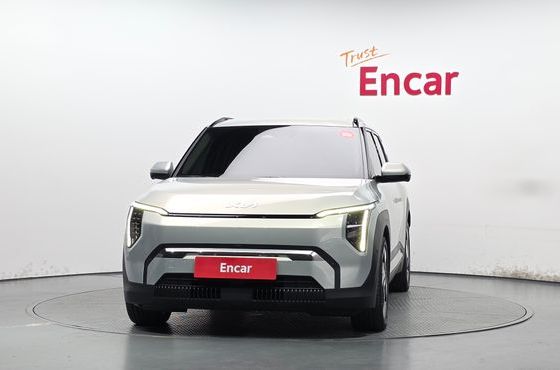 Kia EV3 Long Range 2WD Earth — пробег 41 031 км — фото 3 из 5