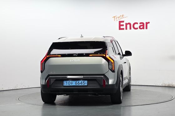 Kia EV3 Long Range 2WD Earth — пробег 41 031 км — фото 4 из 5