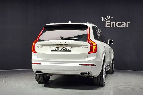 Volvo XC90 D5 Inscription — пробег 83 603 км — фото 4 из 5