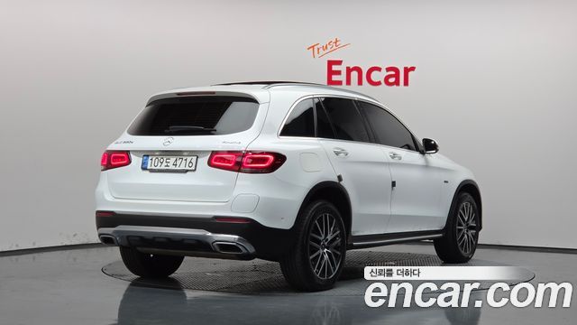 Mercedes-Benz GLC-Class GLC300e 4MATIC — пробег 85 886 км — фото 2 из 5