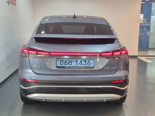 Audi Q4 e-tron 45 Premium Sportback — пробег 2 832 км — фото 3 из 4