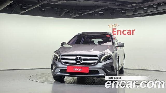 Mercedes-Benz GLA-Class GLA200 d 4MATIC — пробег 131 815 км — фото 3 из 5