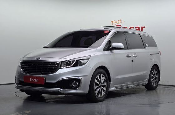 Kia Carnival 9-seater Luxury — пробег 181 170 км — фото 1 из 5