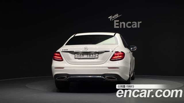 Mercedes-Benz E-Class из Кореи Encar