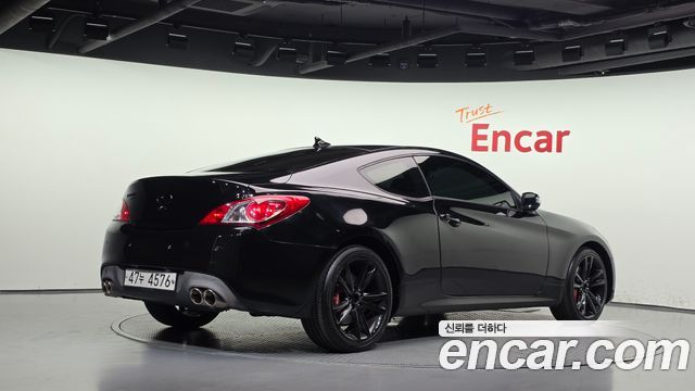 Hyundai Genesis из Кореи Encar